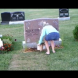 Поставили камера на гробището, а това, което видяли на записа
