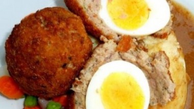 Яйца облечени с кайма